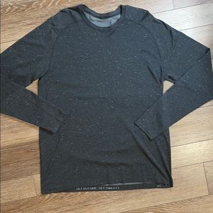 Men's XL Lululemon long sleeve shirt